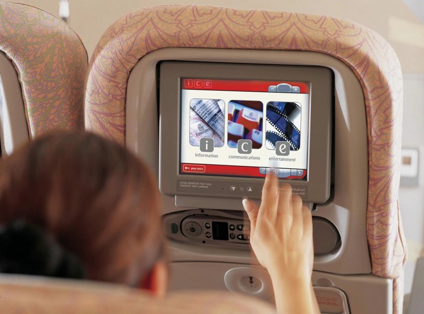 Развлечения в самолете