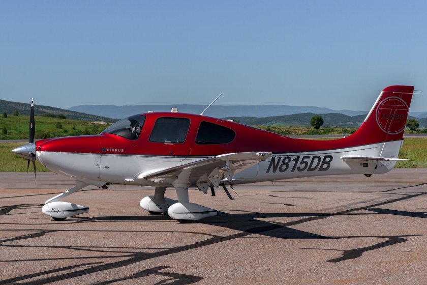 Cirrus 22