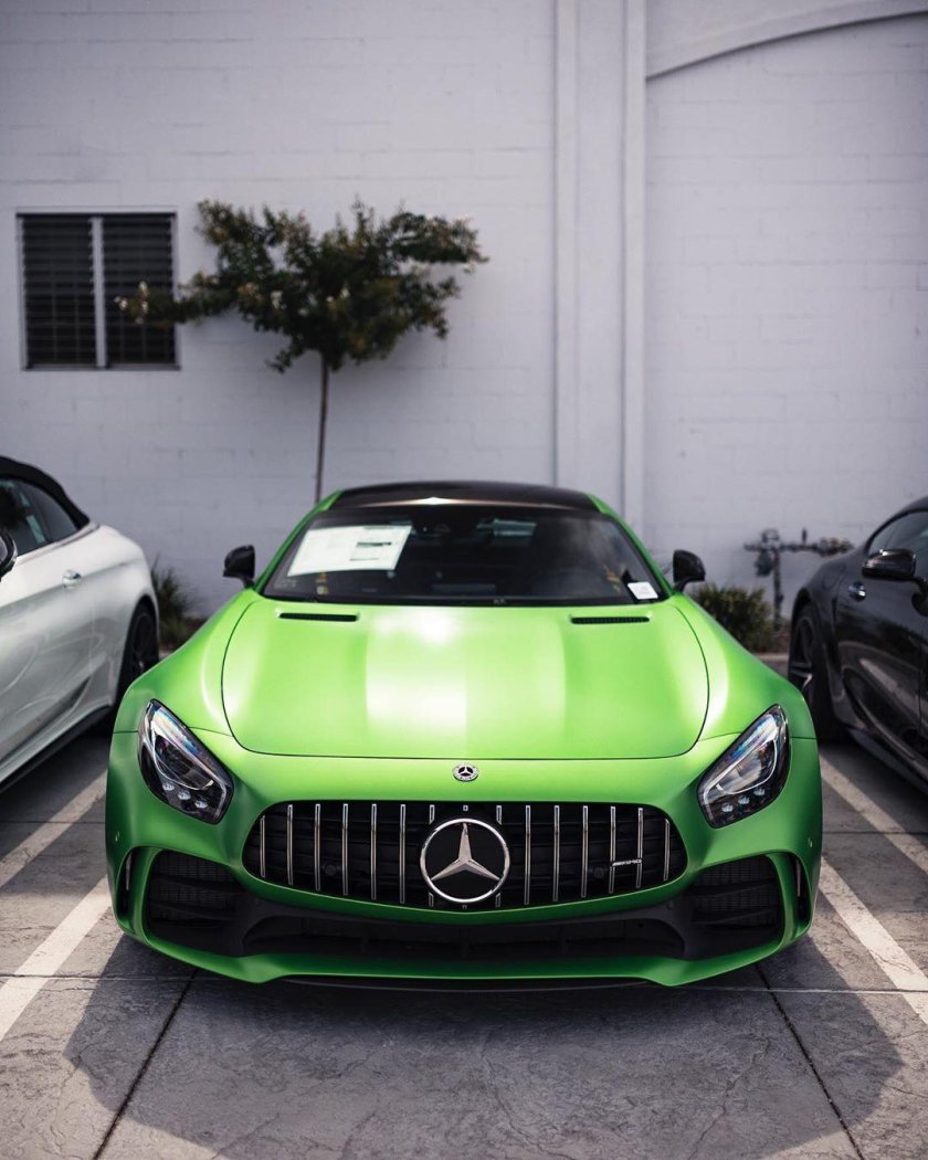 Mercedes AMG gt 63 s