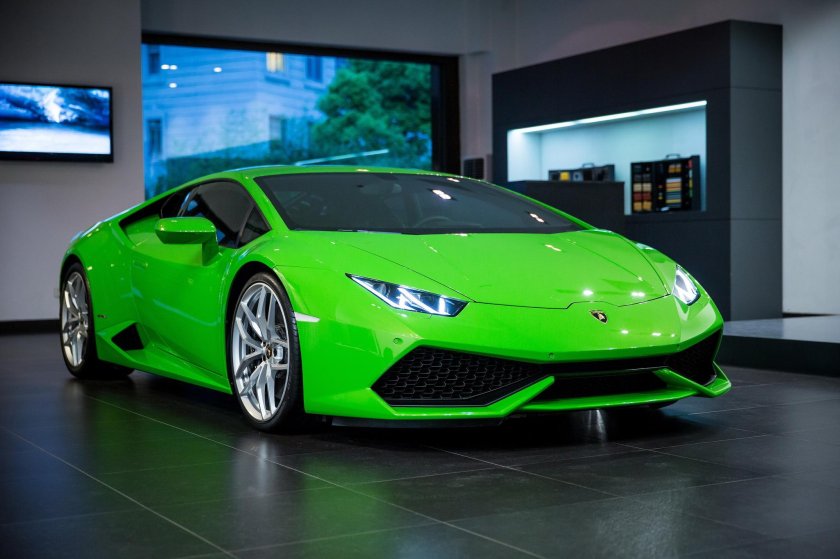 Lamborghini huracan зеленый