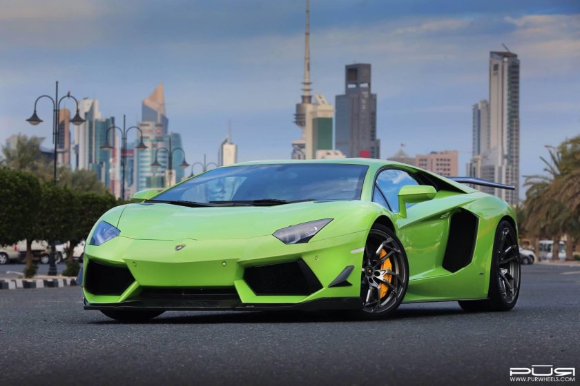 Ламборджини авентадор