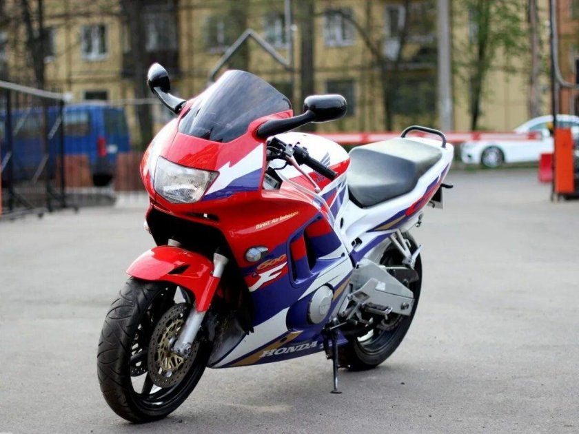 Honda CBR 600 f3