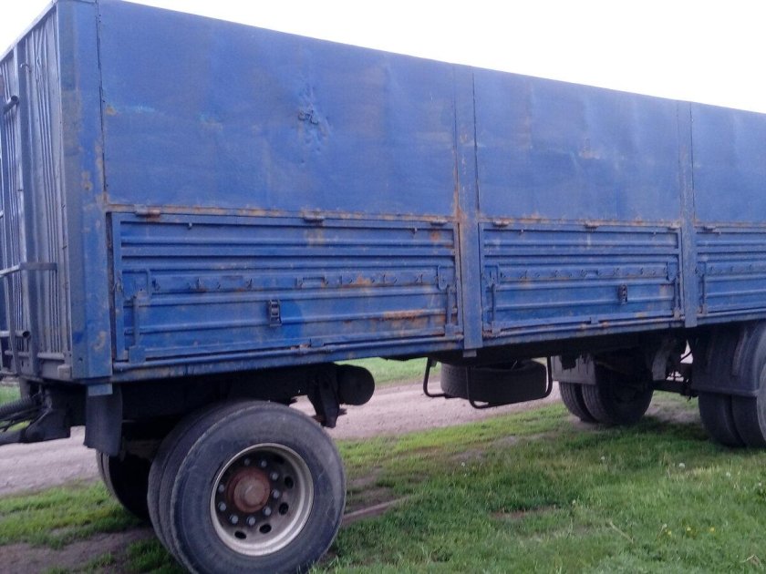Прицеп бортовой МАЗ 8926