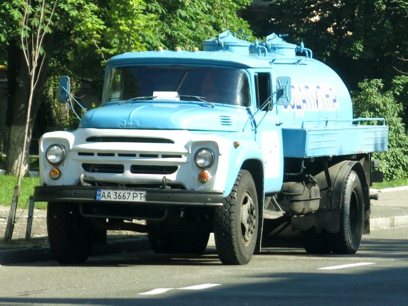 ЗИЛ 130 молоковоз