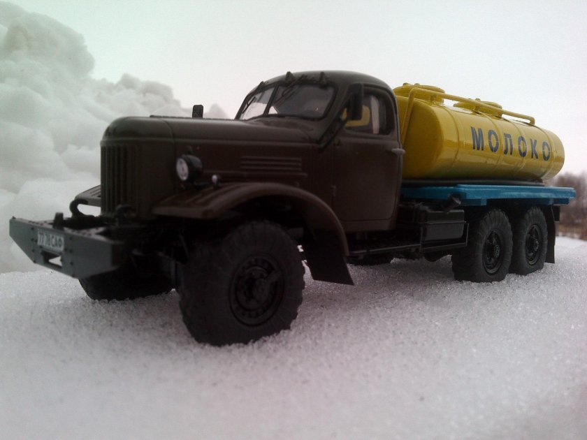 ЗИЛ 157 молоковоз