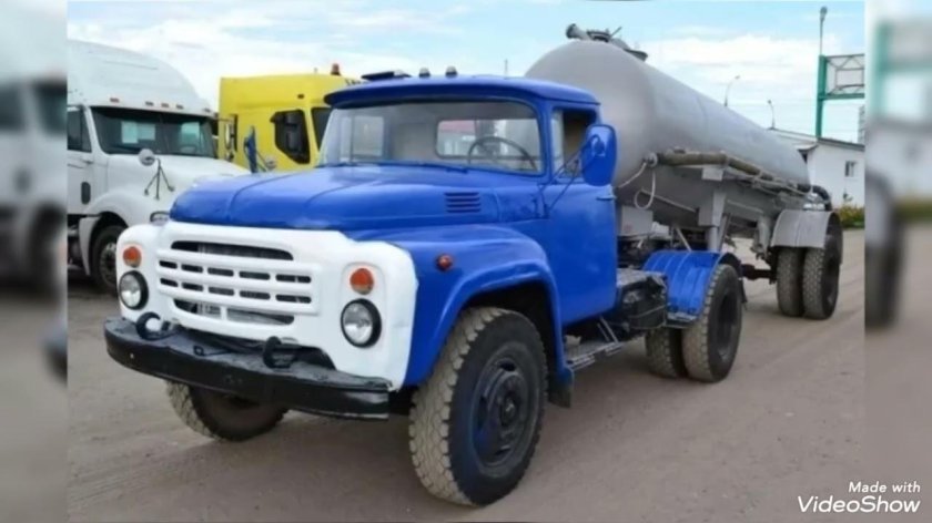 ГАЗ 3308 молоковоз