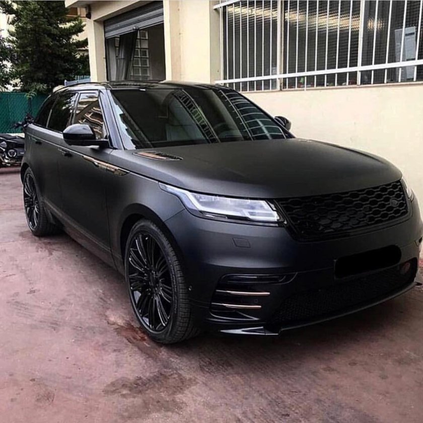 Range Rover черный матовый