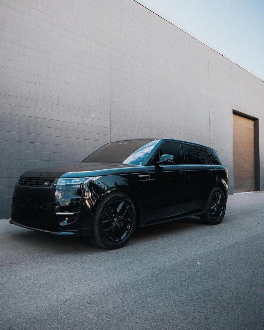 Range rover black