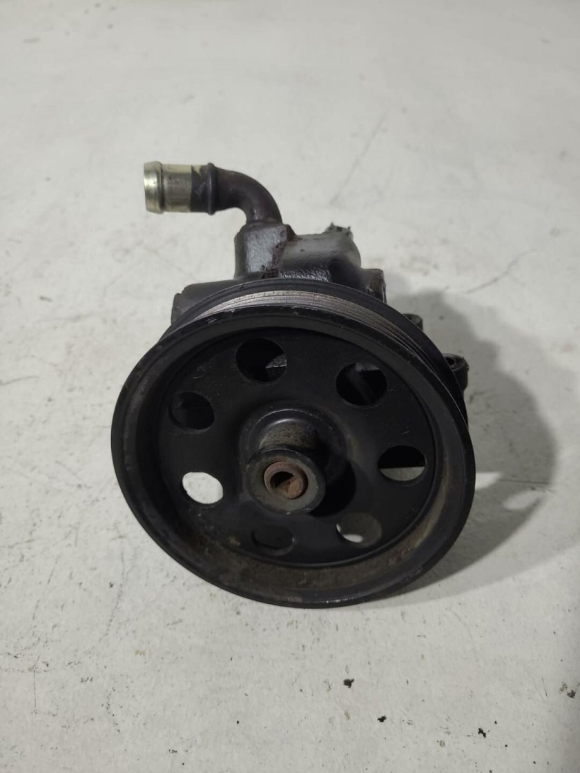 Насос гидроусилителя руля ford