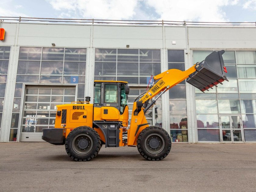 Погрузчик bull sl920