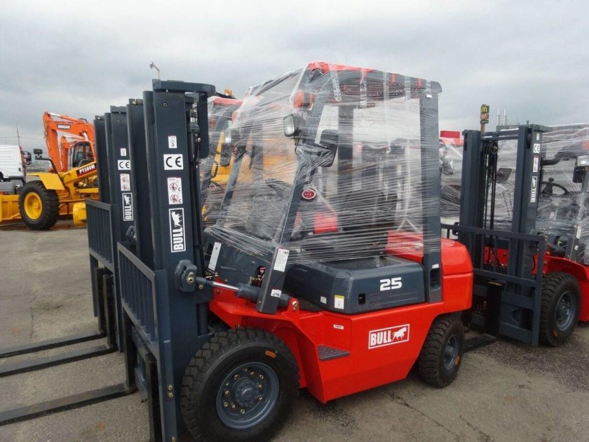 Вилочный погрузчик bull fd50je