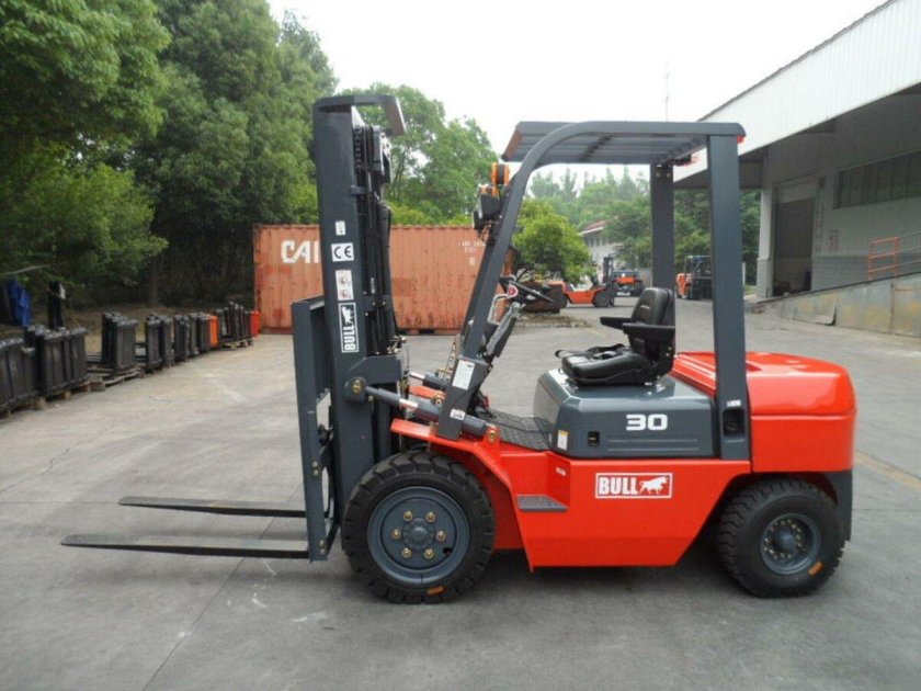 Вилочный погрузчик fd30