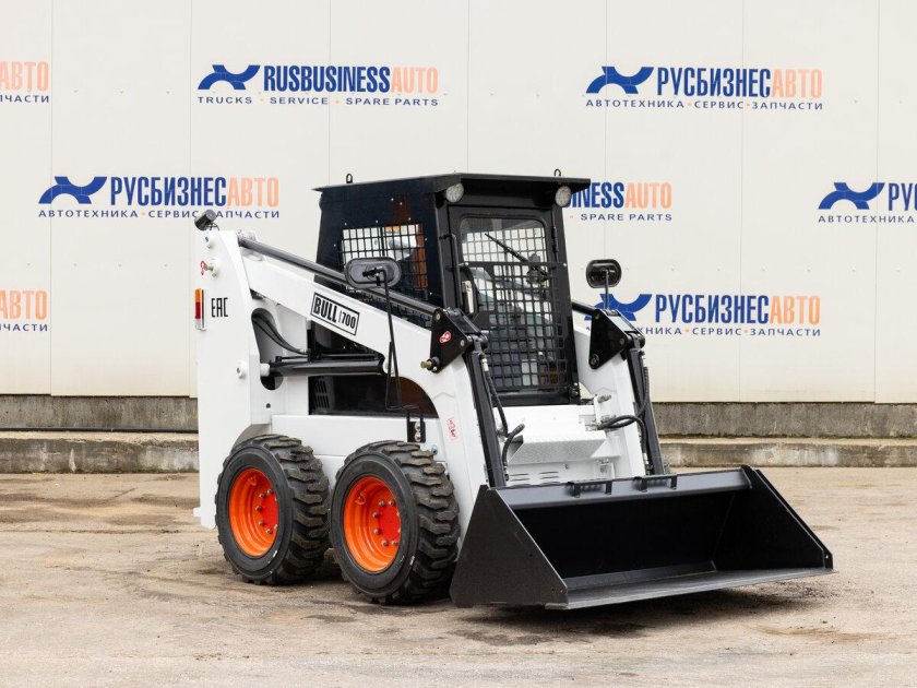 Bull 700 мини погрузчик