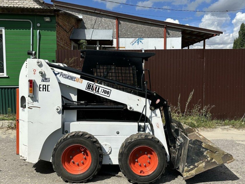 Мини погрузчик bobcat