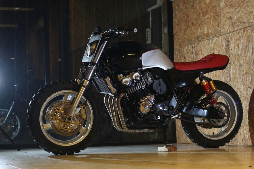 Honda CB 400 Scrambler