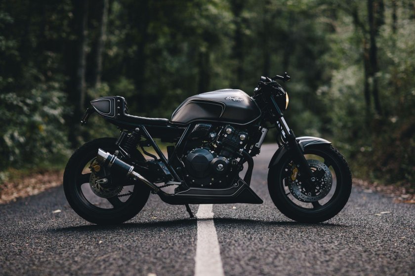 Honda cb 750 cafe racer