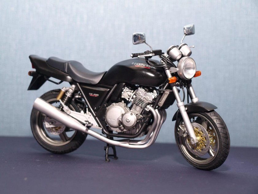 Honda cb400sf