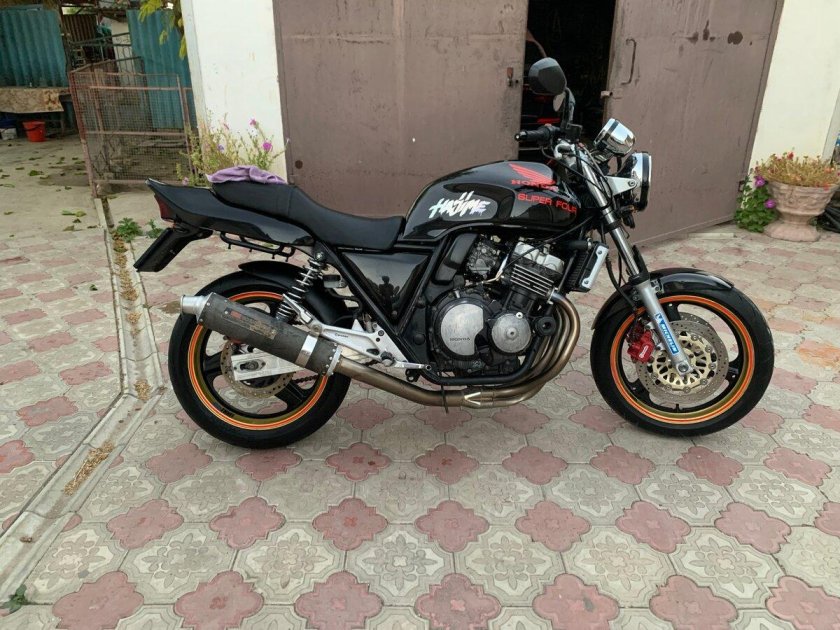 180 55 17 На хонду сб400