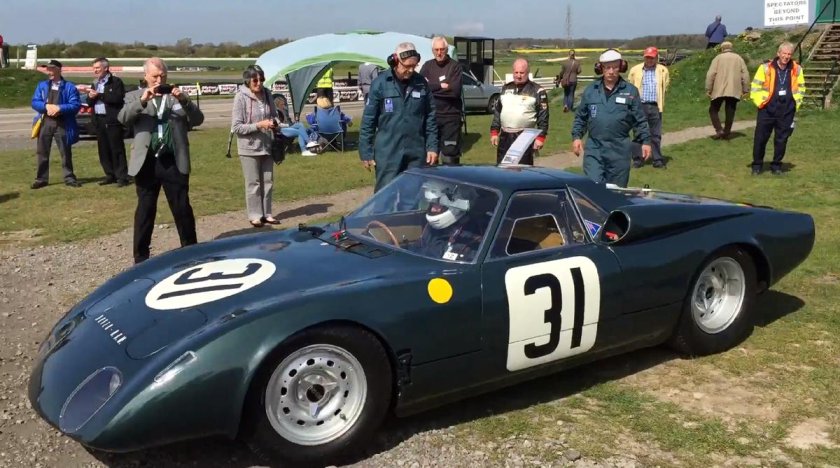 Лотус гоночный