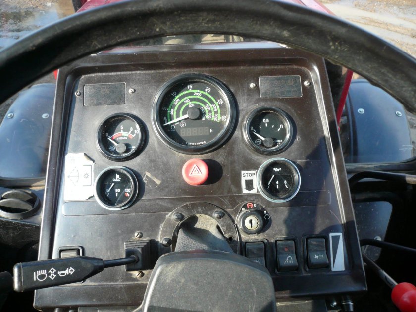 Панель приборов трактора МТЗ 320