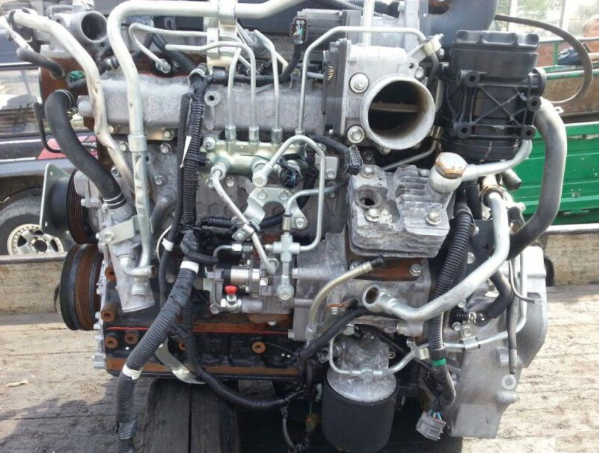 Мотор Исузу 4hk1