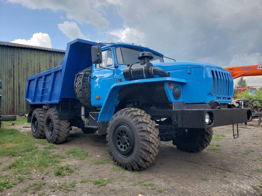 Урал 6х6 самосвал