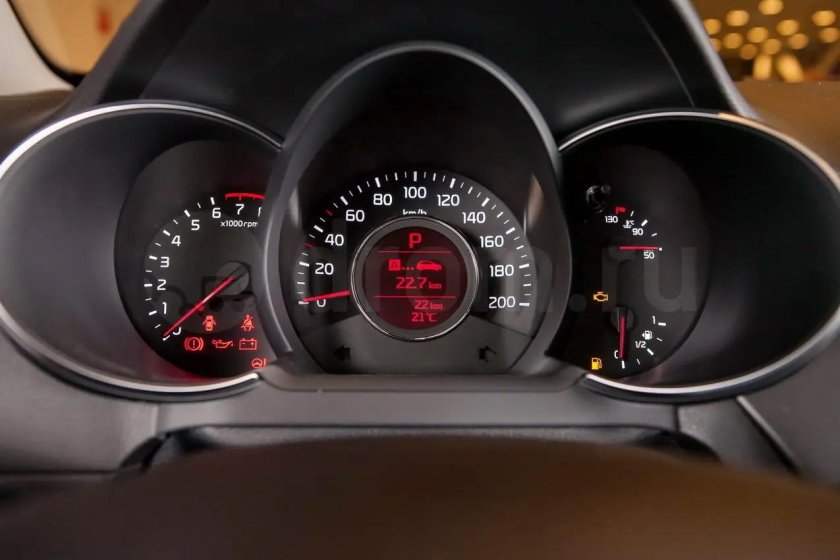 Kia Picanto приборная панель