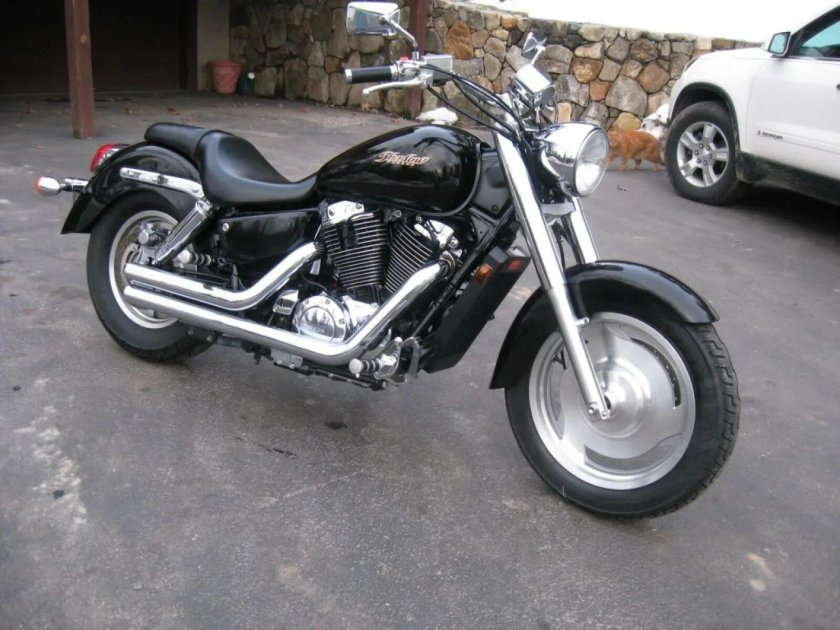 Honda Shadow 1100 Sabre