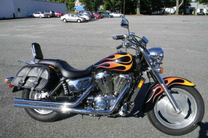 Honda VT 1100 c2 Shadow Sabre