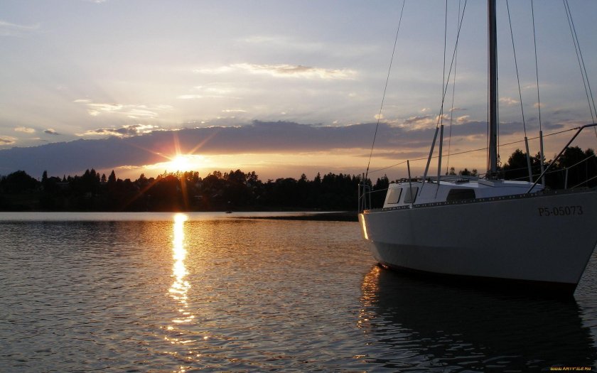 Яхта Тургояк