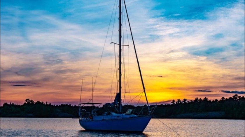 Яхта Пересвет Геленджик