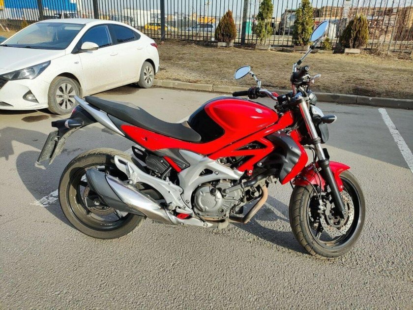 Сузуки гладиус 400