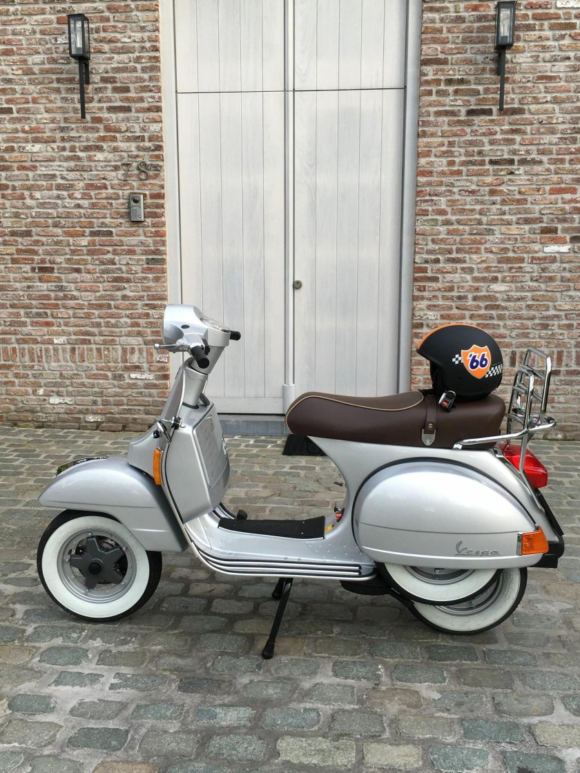 Vespa sprint classic
