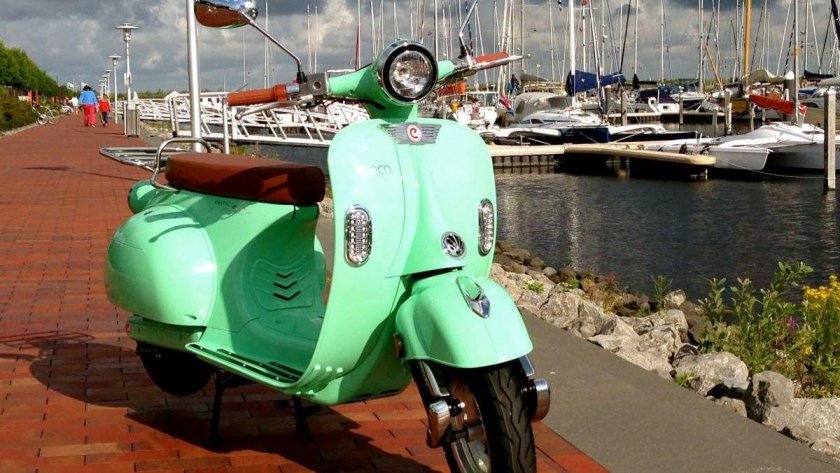 Электрический мотороллер