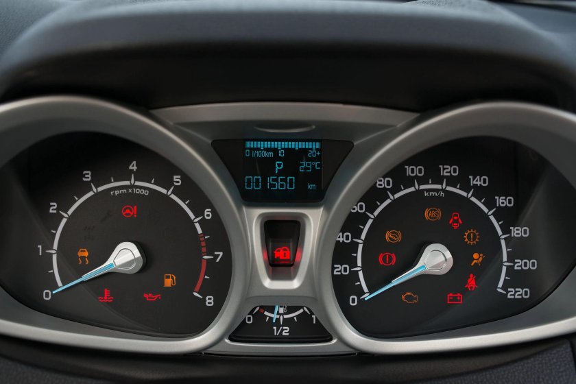 Приборная панель Форд Экоспорт