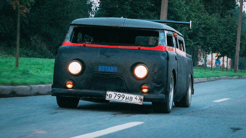 УАЗ 452 батон