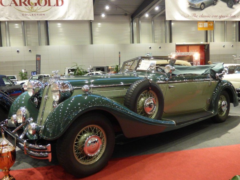 1937 Horch 853 Sport Cabriolet.