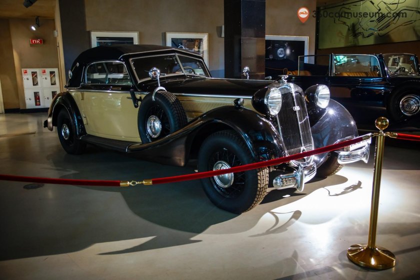 1937 Horch 853 Sport Cabriolet.