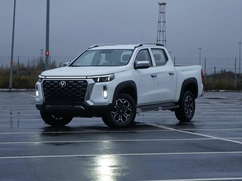 Changan Hunter Plus 1 поколение пикап 2.0 at 4wd (226 л.с.) Luxe с кунгом