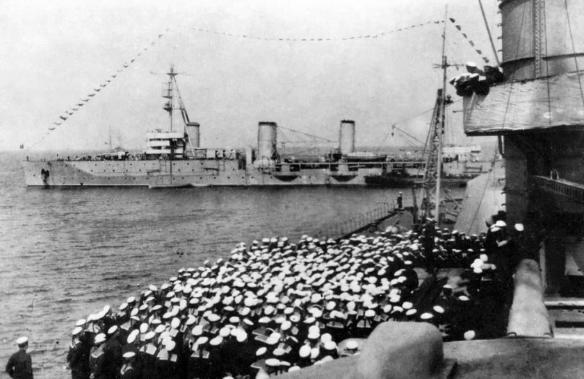 Линкор Парижская коммуна