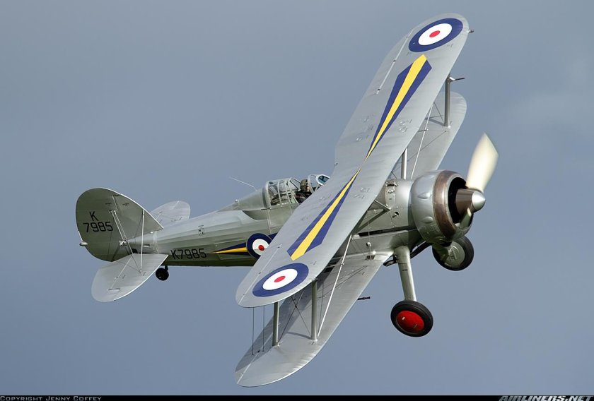 1/48 Истребитель Gloster Gladiator