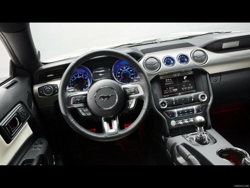Ford Mustang 2015 салон
