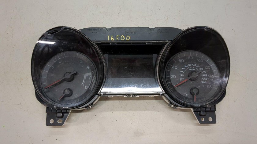 Панель приборов Мустанг 2020