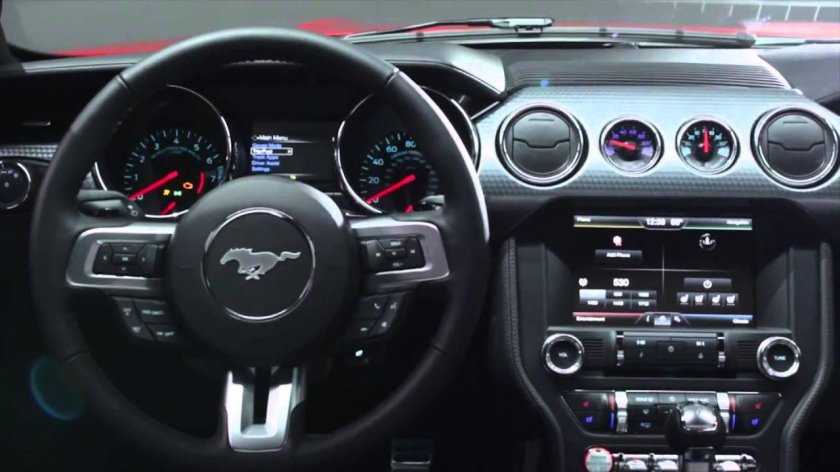 Ford Mustang 2015 салон