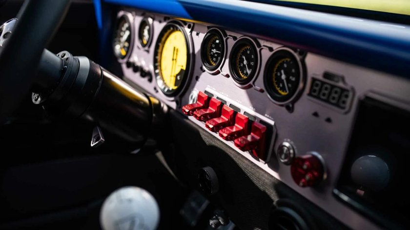 Ford Mustang 1969 приборная панель