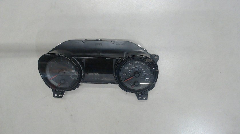 Панель приборов Мустанг