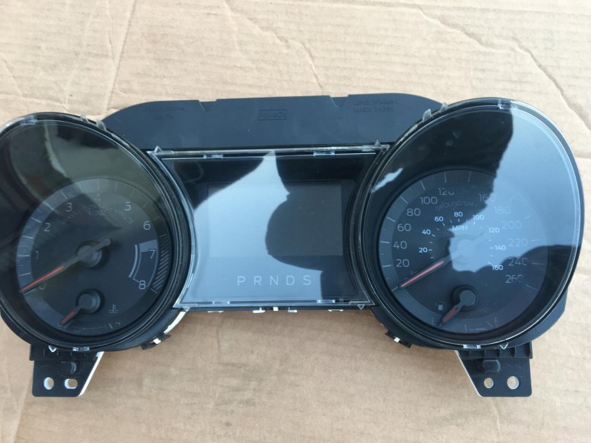 Панель приборов Мустанг