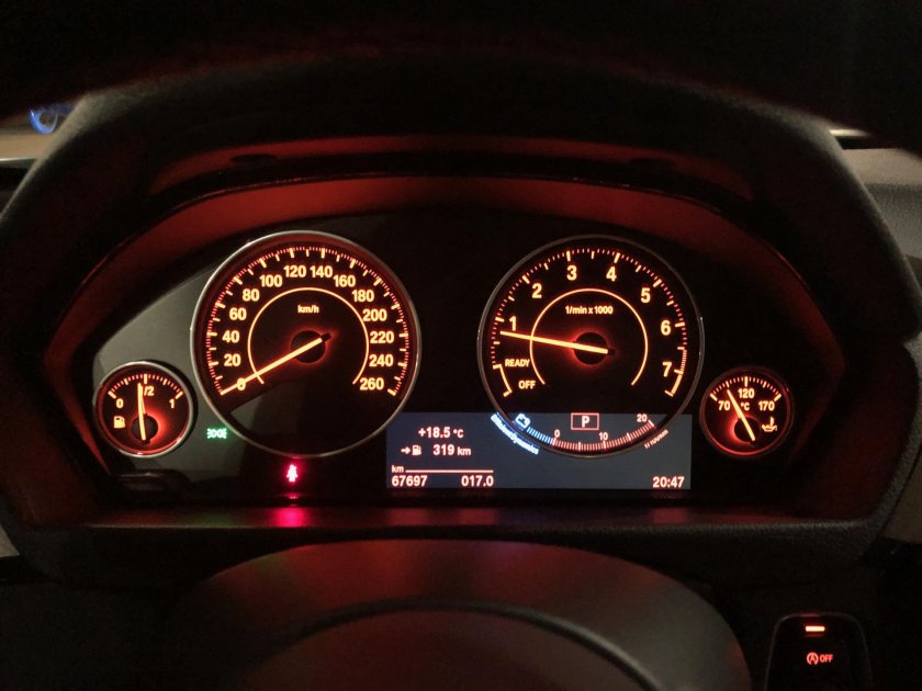 F30 приборная панель