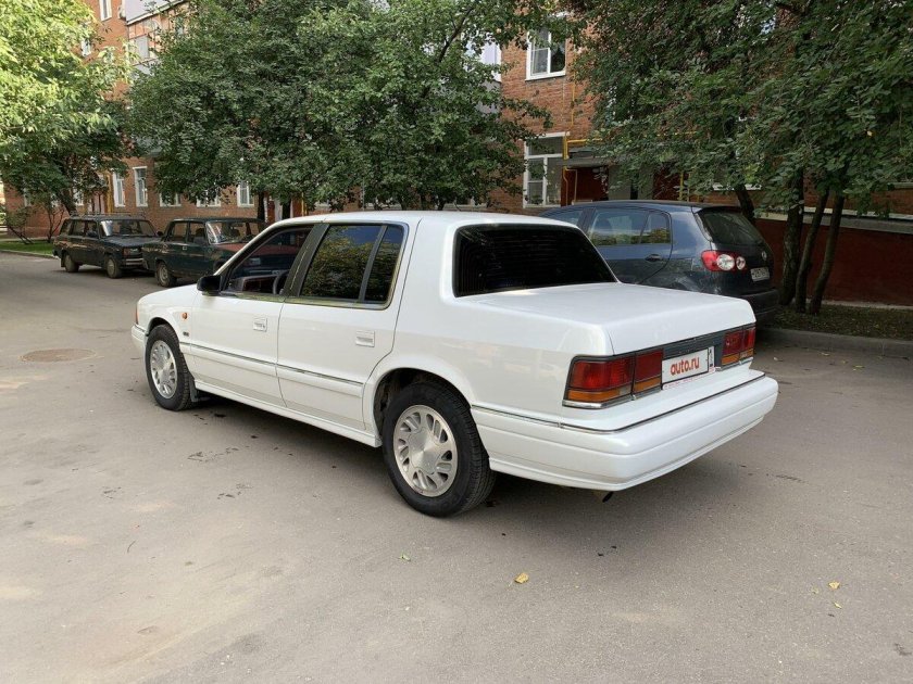 Chrysler saratoga 1992