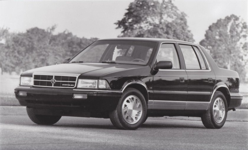 Крайслер Саратога 1992